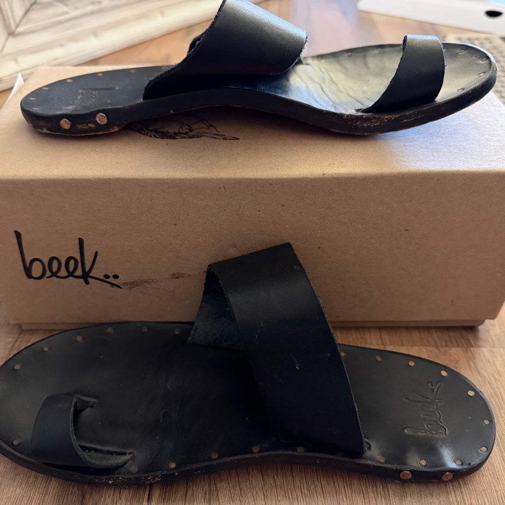 beek Black Leather Sandals